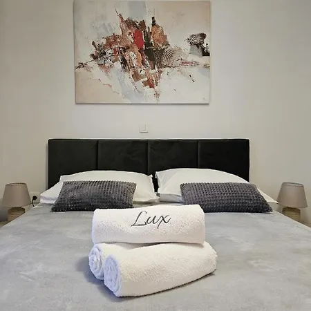 Lux Apartmán *